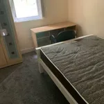 Rent 6 bedroom house in East Midlands