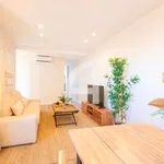 Rent 3 bedroom apartment of 89 m² in Barcelona