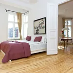 Rent 3 bedroom apartment of 97 m² in Berlin