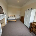 Rent 3 bedroom flat in Edinburgh  South