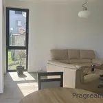 Pronajměte si 3 ložnic/e byt o rozloze 83 m² v Prague