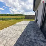 Pronajměte si 1 ložnic/e dům o rozloze 112 m² v Tuhaň