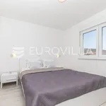 Najam 2 spavaće sobe stan od 55 m² u Trogir