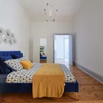 Rent a room of 280 m² in Lisboa