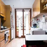 Rent a room of 70 m² in rome