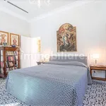 Rent 5 bedroom house of 300 m² in Rome