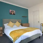 Rent 5 bedroom house in Yorkshire And The Humber