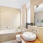 Rent 2 bedroom apartment of 92 m² in Berlin