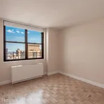 Rent 2 bedroom apartment of 100 m² in New York