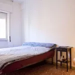 Rent a room of 120 m² in rome