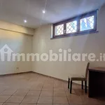 Rent 5 bedroom house of 225 m² in Rome