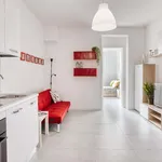 Rent 4 bedroom apartment of 46 m² in Milan