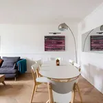 Rent 2 bedroom apartment of 700 m² in Paris