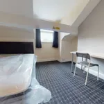 Rent 6 bedroom house in Leeds