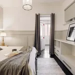 Rent 4 bedroom apartment of 158 m² in Barcelona