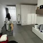 Affitto 2 camera appartamento di 62 m² in Napoli