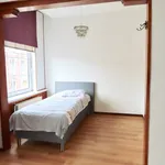 Huur 4 slaapkamer appartement van 137 m² in Den Haag