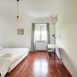 Rent a room of 187 m² in Lisbon