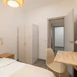 Rent a room of 90 m² in barcelona