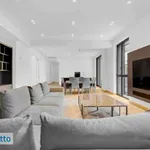 Rent 4 bedroom apartment of 200 m² in Milan