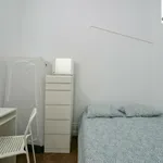 Rent 16 bedroom apartment in Lisbon