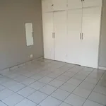 Rent 2 bedroom apartment in Roodepoort