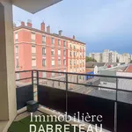 Appartement de 91 m² avec 4 chambre(s) en location à Villeurbanne