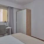 Rent 7 bedroom apartment in Valencia