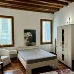 Rent 1 bedroom apartment of 40 m² in Padova