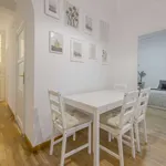 Rent a room of 120 m² in madrid