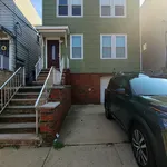 2 room apartment to let in 
                    Bayonne, 
                    NJ
                    07002