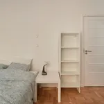 Rent 15 bedroom apartment in Lisbon