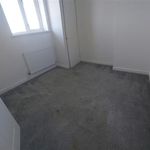 Rent 3 bedroom flat in Wales