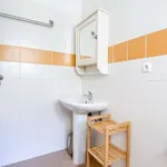 Rent a room in lisbon