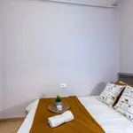 Rent a room of 170 m² in Valencia