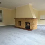 Rent 4 bedroom house in South East England