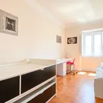 Rent a room in lisbon