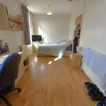 Rent 1 bedroom student apartment in Leeds