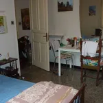 Rent a room in genoa