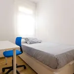 Rent a room of 122 m² in madrid