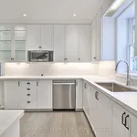 Rent 5 bedroom house of 730 m² in Toronto (Rosedale-Moore Park)