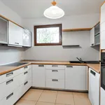 Pronajměte si 6 ložnic/e dům o rozloze 305 m² v Prague