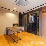 Rent 4 bedroom house of 595 m² in Bangkok