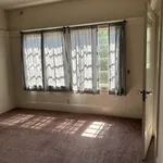 Rent 4 bedroom house in Oakland