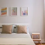 Rent a room in lisbon