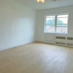 Rent 3 bedroom apartment in Queens