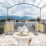 Rent 6 bedroom apartment of 100 m² in Lucca