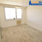 Pronajměte si 3 ložnic/e byt o rozloze 83 m² v Capital City of Prague