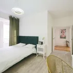 Rent a room in lisbon