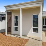 Rent 3 bedroom house of 180 m² in  Byford WA 6122                        